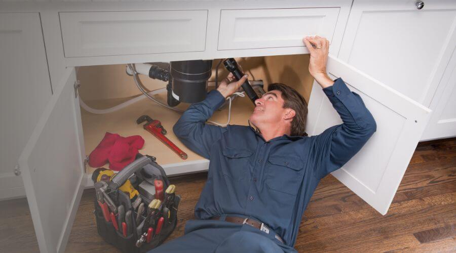 Professional same day plumber in Cohoctah, MI